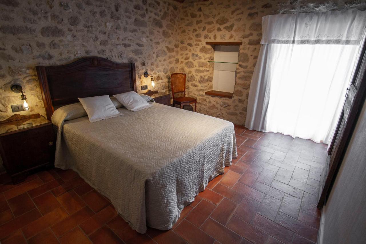 Villa La Creu De La Pinya Berga Exterior foto
